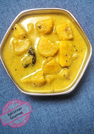 कच्च्या केळ्याचा कुर्मा रेसिपी चे मुख्य फोटो 