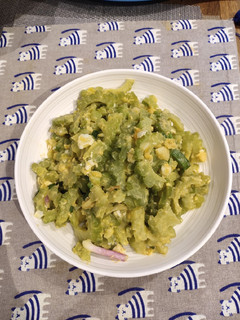 A picture of Salted Egg Yolk with Bitter Gourd.