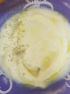 Una foto de Crema ligera de coliflor
