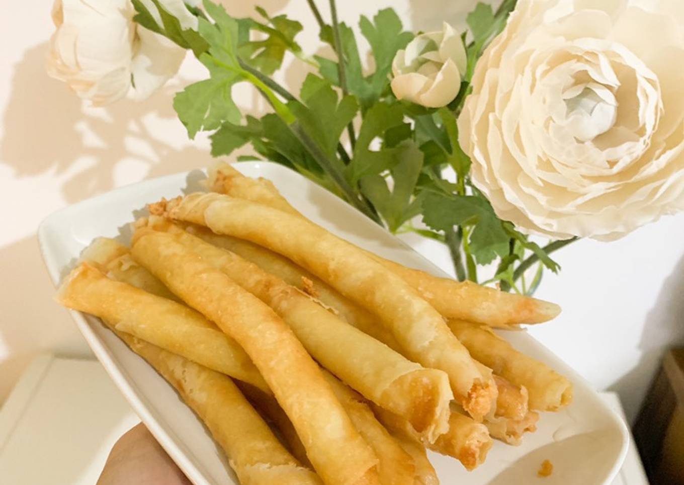 Kulit lumpia isi keju