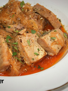 Una foto de Atún encebollado