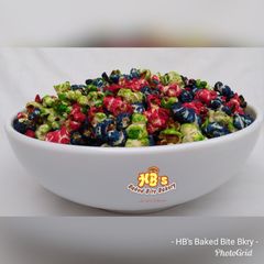 A picture of Colourful popcorn.