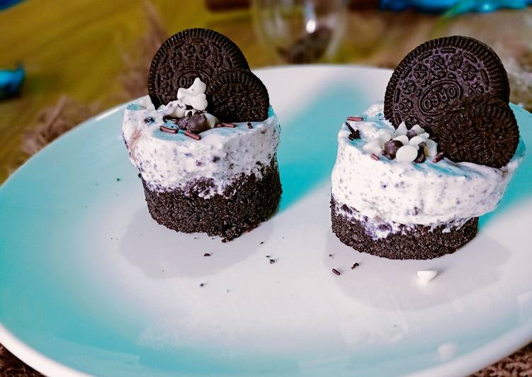 Step-by-Step Guide to Make Homemade Creamy Oreo shots