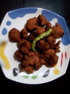 सालीच्या मुगडाळीचे पकोडे (moongdal pakoda recipe in marathi) रेसिपी चे मुख्य फोटो