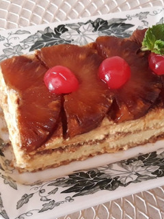 Una foto de Tiramisú de piña