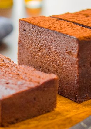 A picture of Rich Chocolate Cake.