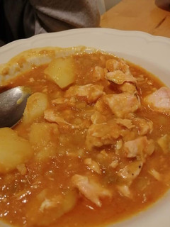 Una foto de Marmitako de salmón