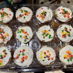 A picture of Vanilla Cupcakes with Buttercream Icing.