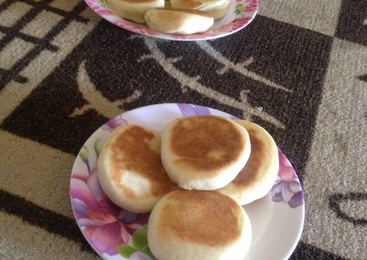 Pia teflon isi kacang hijau