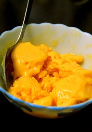 A picture of Mango Ice Cream.