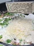 Alfredo-Pasta mit Champignons und Sahne