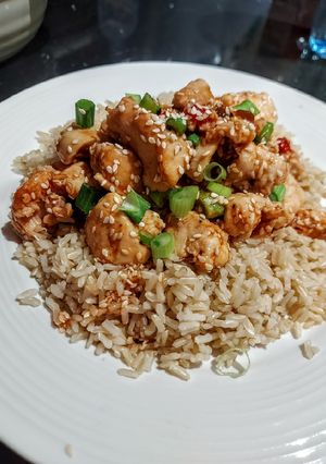 A picture of Honey Siracha Chicken.