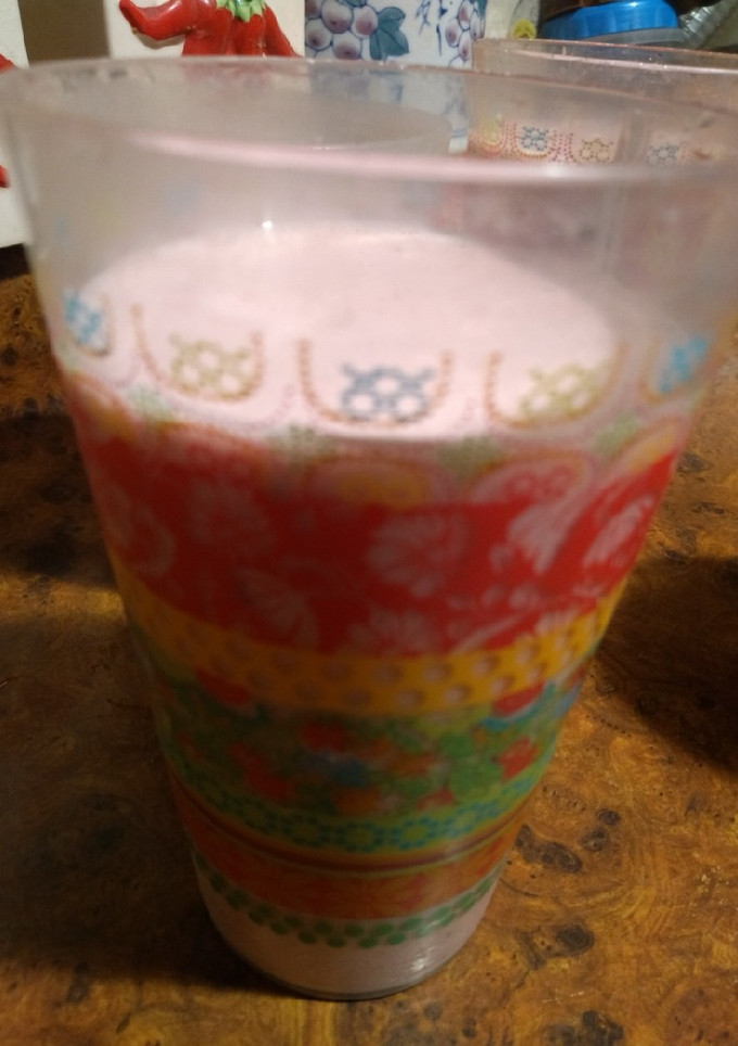 Una foto de Batido de frutos rojos