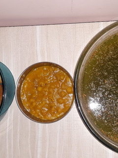 पानी पूरी (Pani Puri Recipe in Hindi) रेसिपी मुख्य फोटो