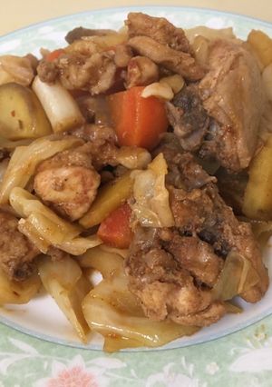 Hình của món Gà xào bắp cải.
