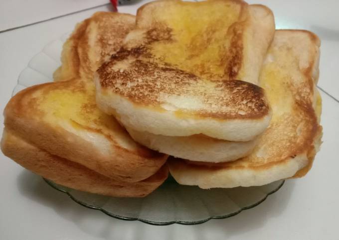 Roti bakar seadanya