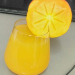 A picture of Persimmon juice.