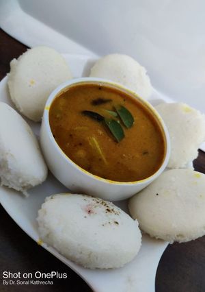સાંભાર (Sambhar Recipe in Gujarati) રેસીપી મુખ્ય ફોટો