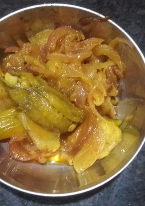 A picture of Karela and potato mix.