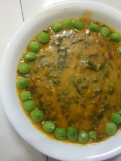 पालक मूंग दाल (Palak Moong Dal recipe in Hindi) रेसिपी मुख्य फोटो