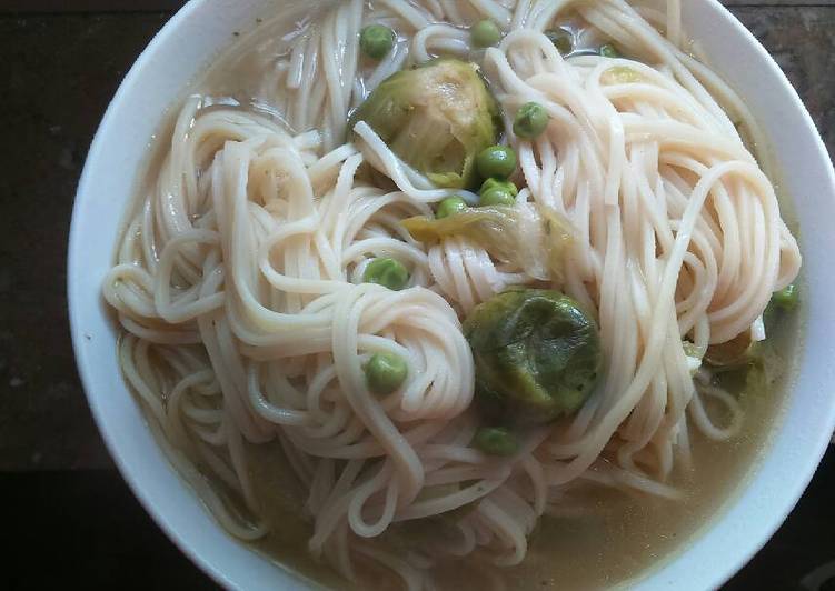 Bol de fideos chinos con caldo en 15 min!