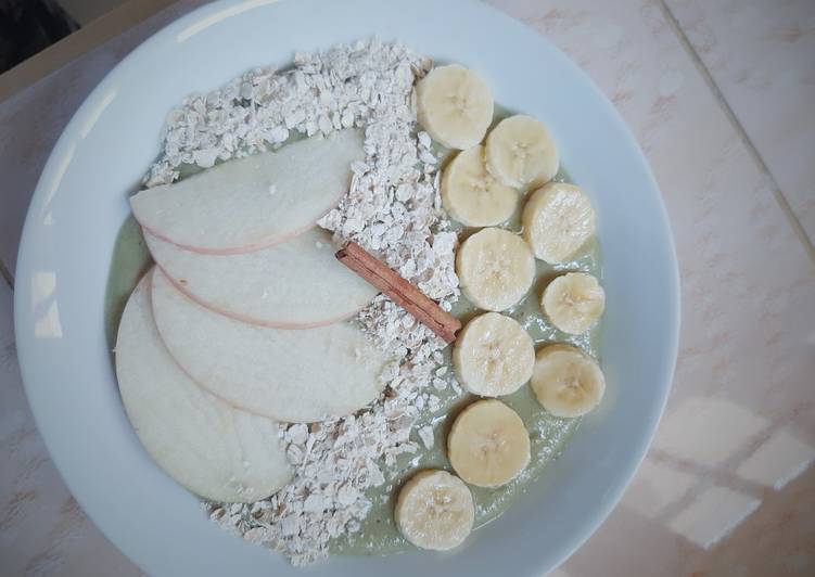 Langkah Mudah untuk Membuat Green Banana Apple Smoothie Bowl, Enak