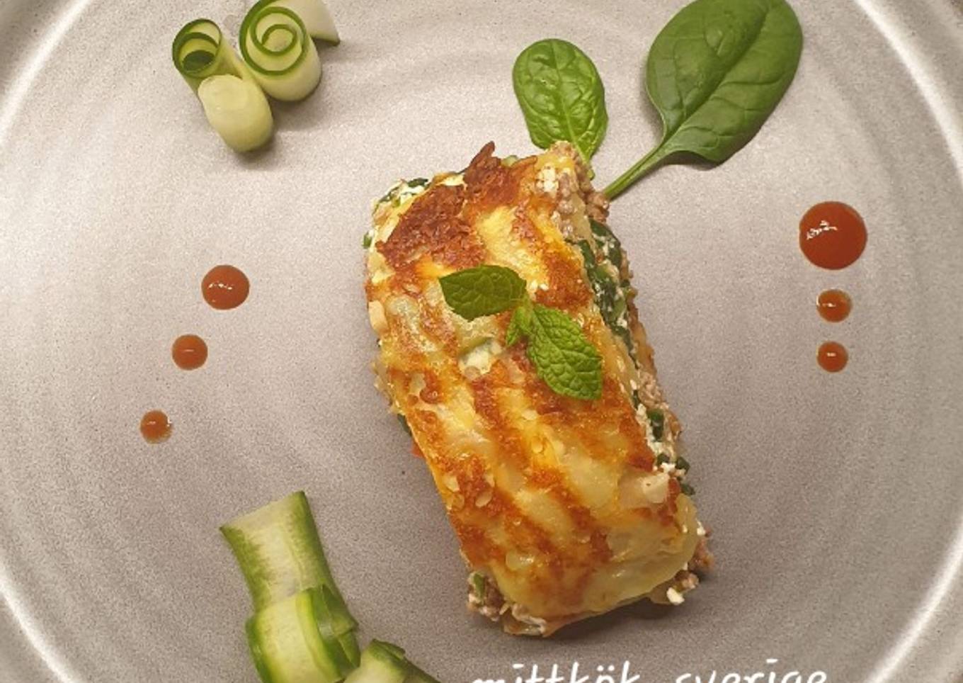 Scalloped potato / kentang oven iris isi daging dan bayam