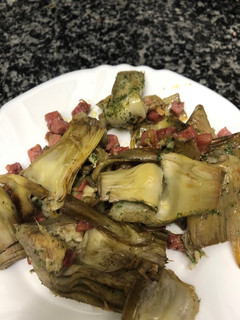 Una foto de 12. Alcachofas con jamón (entrante verdura)