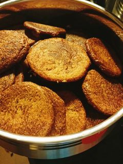 தீபாவளி ஸ்பெஷல் அதிரசம்(athirasam recipe in tamil) செய்முறை முக்கிய புகைப்படம்