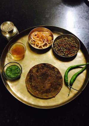 A picture of Bajra pancake (Millets).