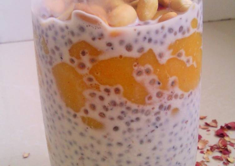 Mango Peanut Chia Seeds Pudding