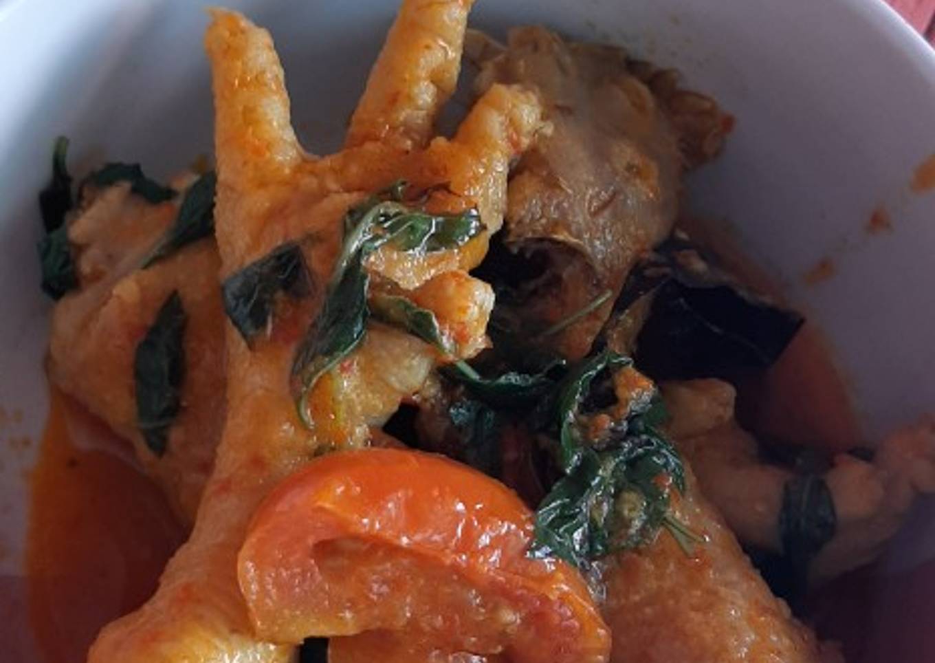 Ceker dan kepala ayam kemangi