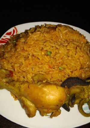 A picture of Jollof rice.