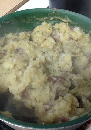 A picture of Aunt Ashley's mashed potatoes.