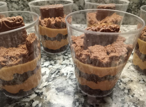 Una foto de Chocotorta en vasitos