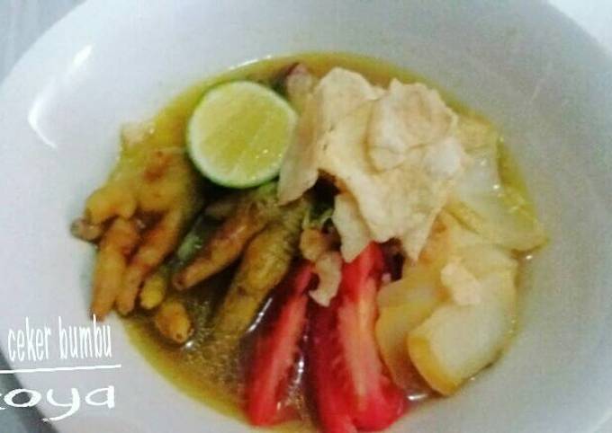 Soto ceker bumbu koya