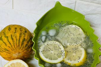 Anti Ribet, Bikin Es Melon Lemon Kekinian