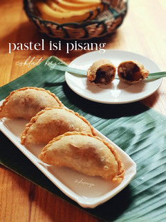 Foto resep Pastel Isi Pisang Coklat Keju