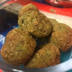 Sprouts fritters in Airfryer A picture of Sprouts fritters in Airfryer.