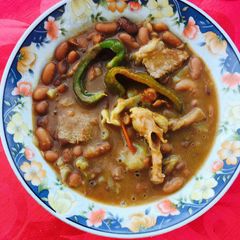 A picture of Feijoada with lamb.
