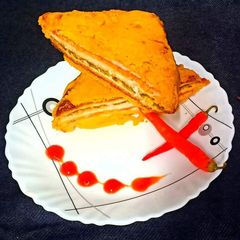 A picture of Tricolor bread pakora.