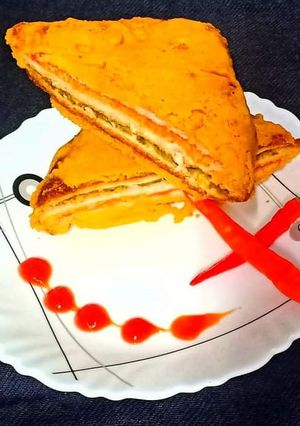 A picture of Tricolor bread pakora.