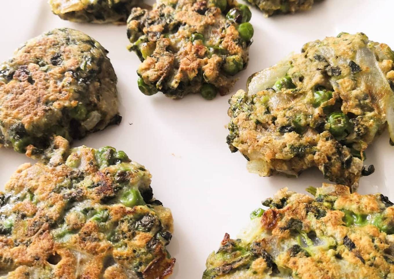 Hamburguesas caseras de espinaca y guisantes