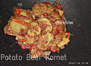 Foto resep Potato Beef Kornet ak Kentang Tumis Kornet enak dan praktis