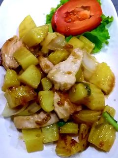 รูปของ ไก่ผัดมันฝรั่งกระเทียม