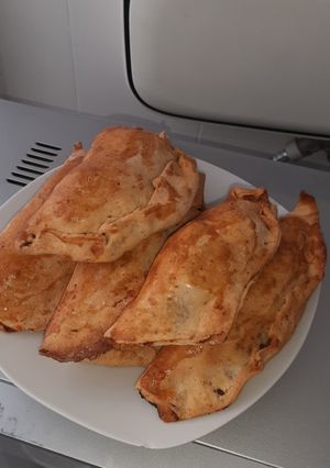 Una foto de Empanadas rellenas de carne y verduras