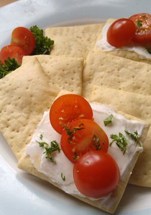 A picture of Vickys Water Biscuits / Savoury Crackers GF DF EF SF NF.