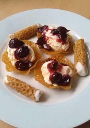 A picture of Vickys Brandy Snaps and Baskets, GF DF EF SF NF.