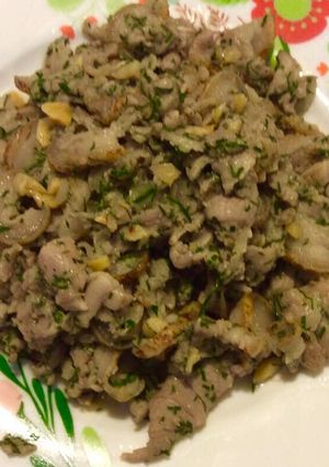 Hình của món Đùi heo rừng xào lá lốt.