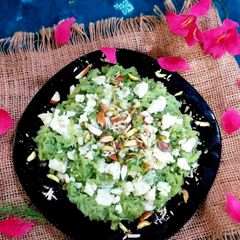 A picture of Lauki ka halwa.